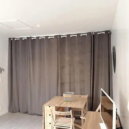 Le Cocon, Studio De 30M2 Avec Jardin Et Parking Privatifs Pres De Paris Et Disney Fontenay-sous-Bois Exterior photo