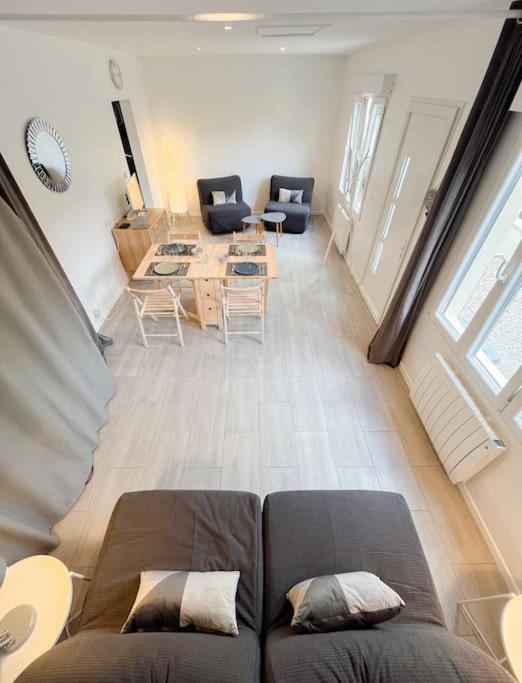 Holiday home Le Cocon, De 30m2 Avec Jardin Et Parking Privatifs Pres De Paris Et